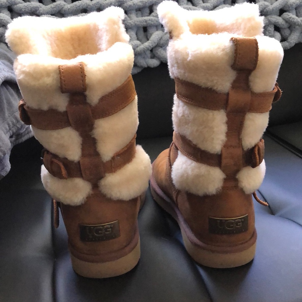 Ugg fluffy buckle boots!!
